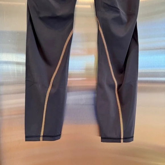 NWT Lululemon Power Thru Legging x Barry’s Tights in Black Orange colour seam​